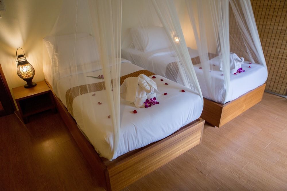 Anurak Community Lodge Phanom Ngoại thất bức ảnh